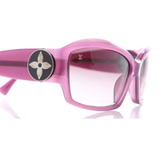 LOUIS VUITTON Ursula Strass Sunglasses
61|14| Z0103W *Hot pink! with case - Picture 1 of 8